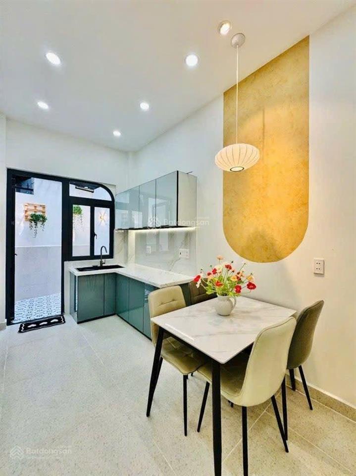 Nhà full nội thất dt 50m2 4 tầng sát mặt tiền