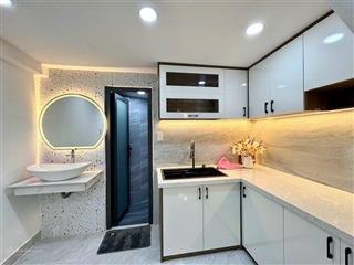 Nhà ngộp sổ riêng sang tên gấp giá siêu hời 3 tỷ 500 triệu tại nguyễn chí thanh, p15, q5 dt 57,7m2