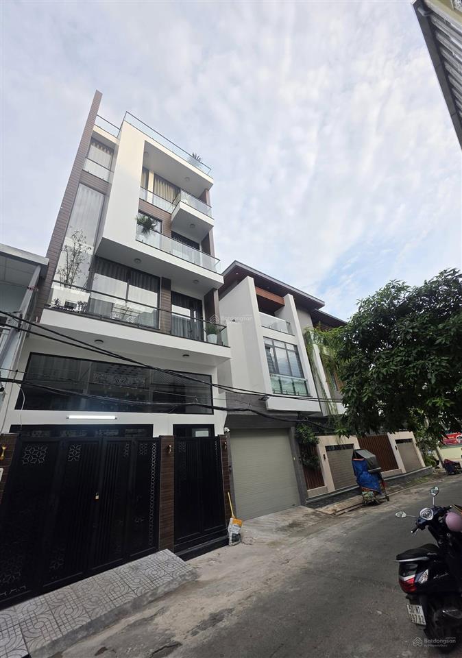 Hàng hiếm chủ bán gấp tại cửu long, tân bình dt 89m2/4 tỷ 200 4pn, 4wc, sổ riêng sạch đẹp, đường to