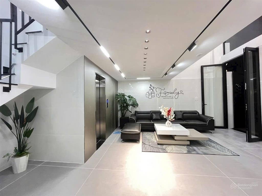 Hàng hiếm chủ bán gấp tại cửu long, tân bình dt 89m2/4 tỷ 200 4pn, 4wc, sổ riêng sạch đẹp, đường to