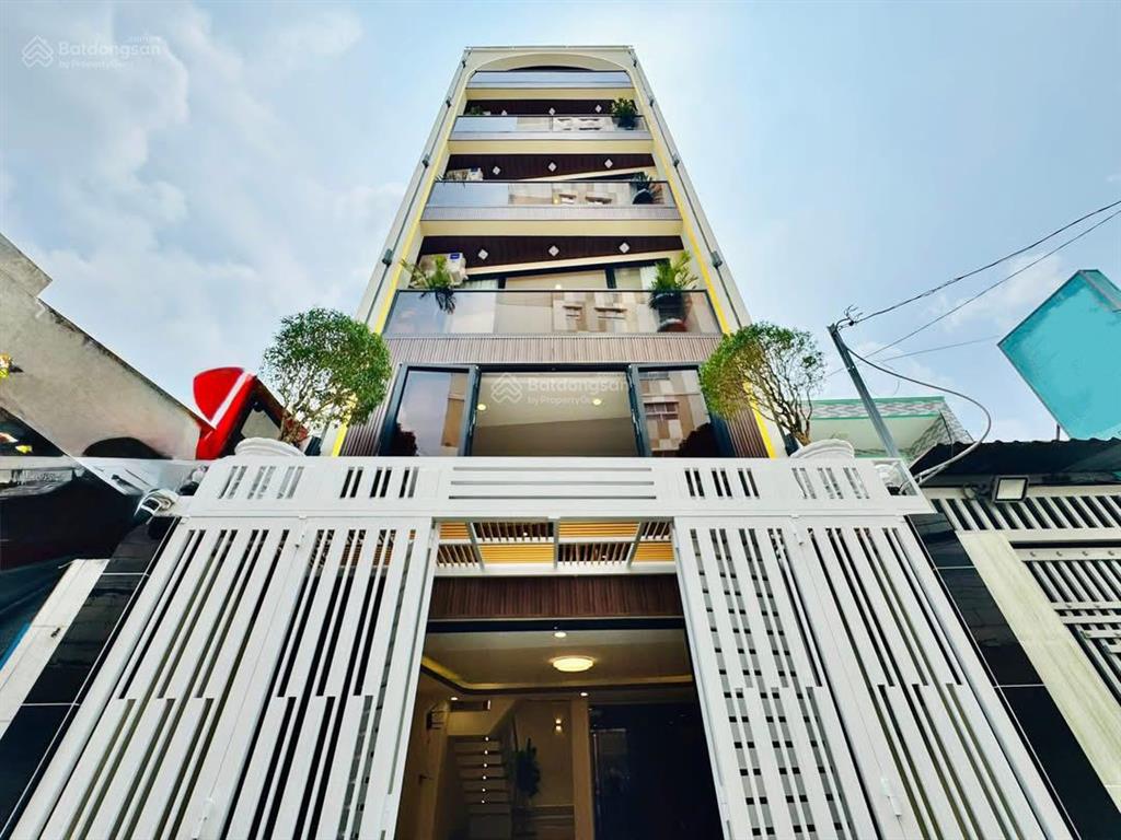 Nhà phố nhà ngộp tại thích quảng đức  phú nhuận 97,7m2/5 tỷ 100 6 tầng, sổ riêng chính chủ