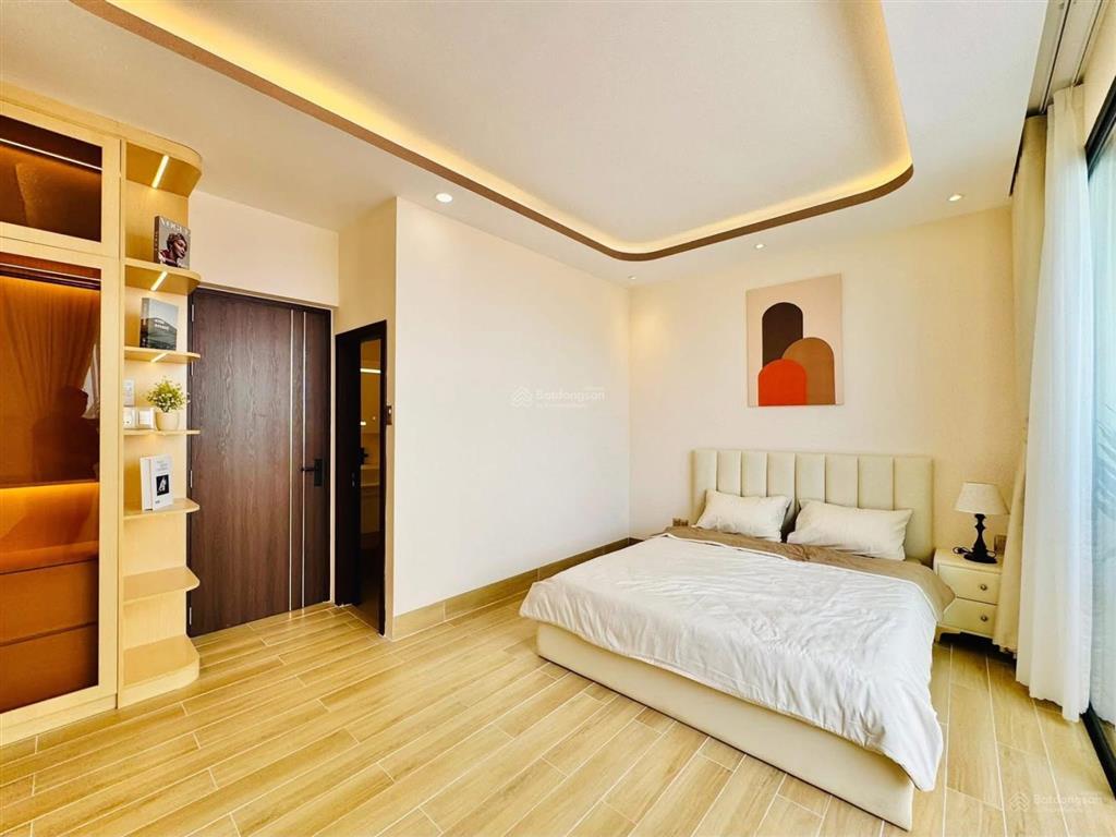 Nhà phố nhà ngộp tại thích quảng đức  phú nhuận 97,7m2/5 tỷ 100 6 tầng, sổ riêng chính chủ