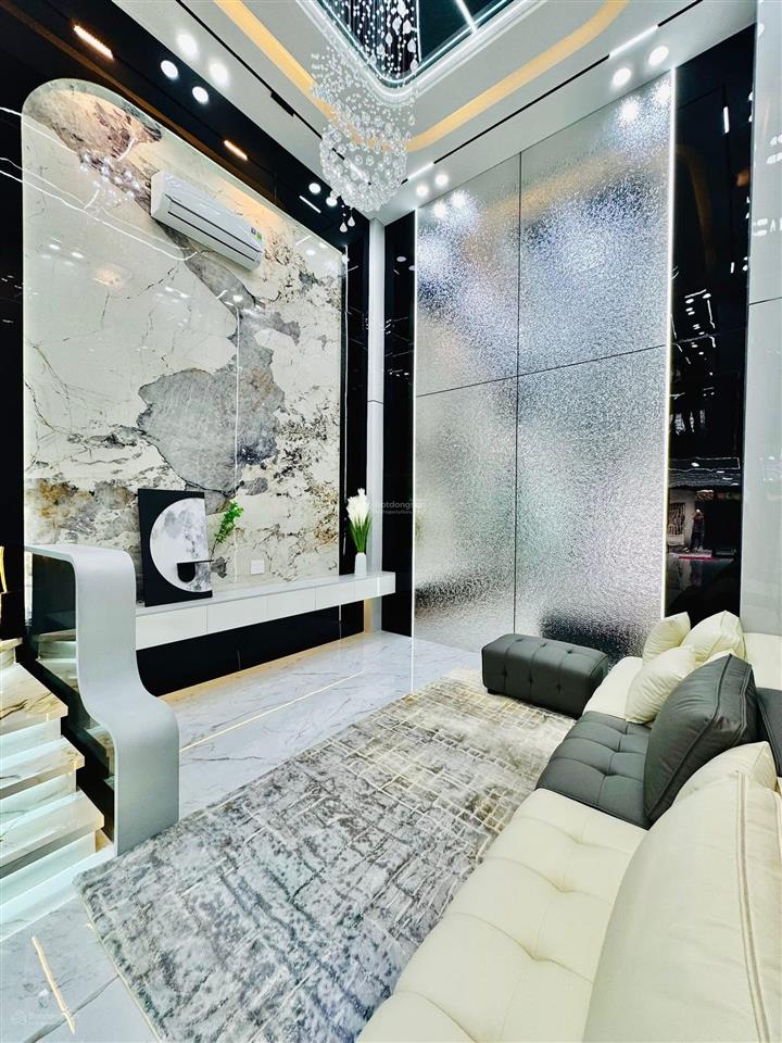 Bán nhà gấp ăn tết tôn thất thuyết  quận 4 94m2/4 tỷ 500 cực hiếm sổ hồng riêng gần quận 1