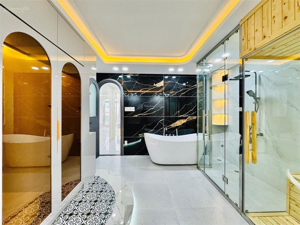 Bán nhà gấp ăn tết tôn thất thuyết  quận 4 94m2/4 tỷ 500 cực hiếm sổ hồng riêng gần quận 1