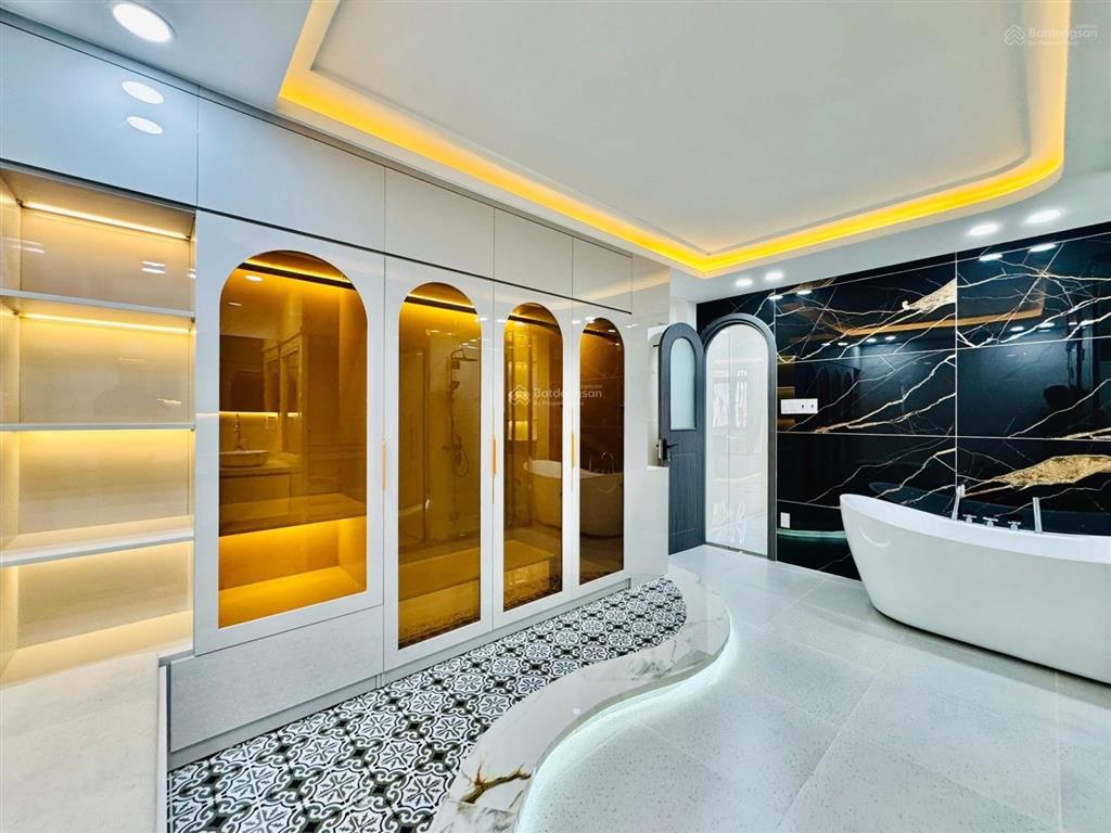 Bán nhà gấp ăn tết tôn thất thuyết  quận 4 94m2/4 tỷ 500 cực hiếm sổ hồng riêng gần quận 1