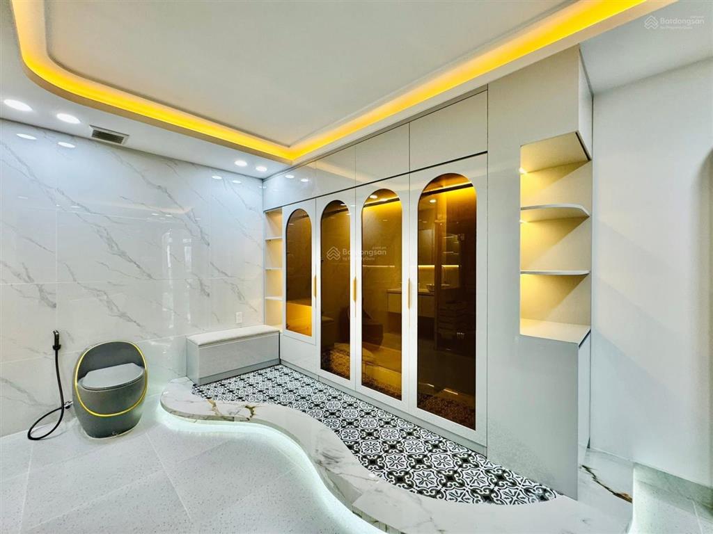 Bán nhà gấp ăn tết tôn thất thuyết  quận 4 94m2/4 tỷ 500 cực hiếm sổ hồng riêng gần quận 1