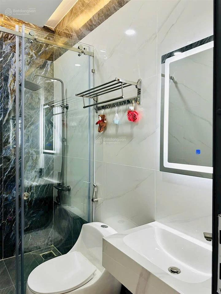 Chịu lỗ bán gấp nhà phố 72m2/2 tỷ 800 tại nguyễn văn quá, đông hưng thuận, q12 sổ sạch, đường oto