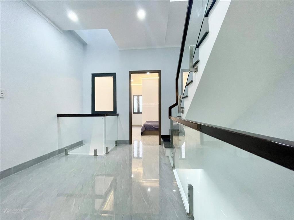 Chịu lỗ bán gấp nhà phố 72m2/2 tỷ 800 tại nguyễn văn quá, đông hưng thuận, q12 sổ sạch, đường oto