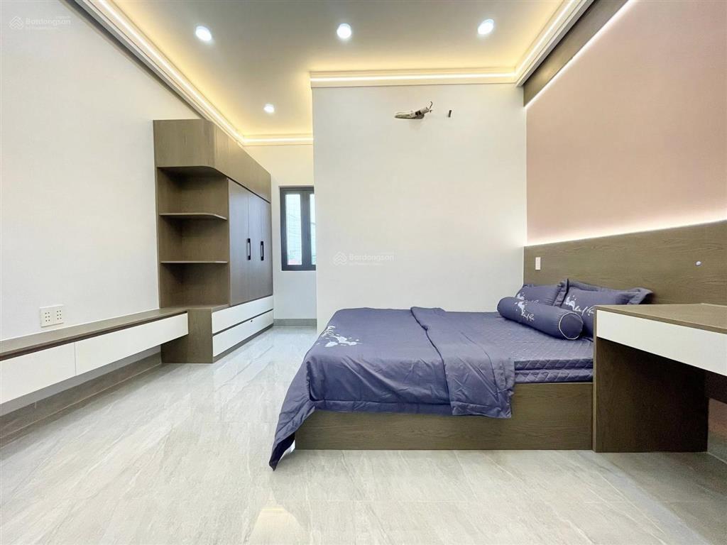 Chịu lỗ bán gấp nhà phố 72m2/2 tỷ 800 tại nguyễn văn quá, đông hưng thuận, q12 sổ sạch, đường oto