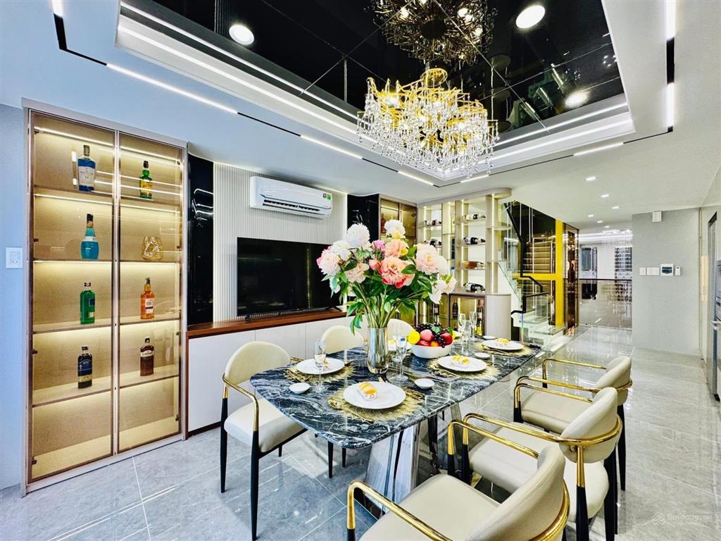 Nhận nhà ngay căn 92m2/3 tỷ 750 tầng tại hoàng hoa thám bình thạnh sổ sẵn đường oto cho thuê 22tr