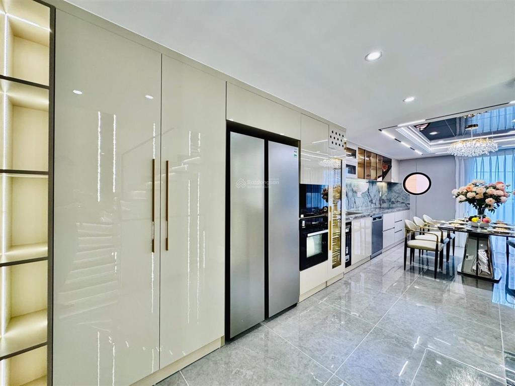 Nhận nhà ngay căn 92m2/3 tỷ 750 tầng tại hoàng hoa thám bình thạnh sổ sẵn đường oto cho thuê 22tr