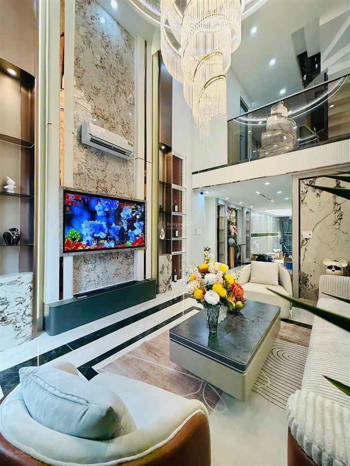 Nhà sổ sẵn sang gấp tại lê văn duyệt bình thạnh dt lớn 97,3m2/4 tỷ 150 đang cho thuê giá tốt hẻm to