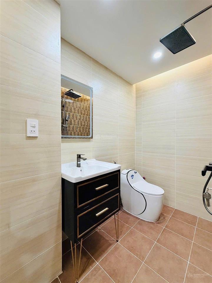 Nhà sổ sẵn sang gấp tại lê văn duyệt bình thạnh dt lớn 97,3m2/4 tỷ 150 đang cho thuê giá tốt hẻm to