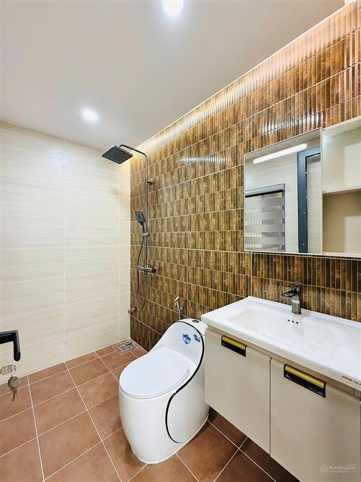 Nhà sổ sẵn sang gấp tại lê văn duyệt bình thạnh dt lớn 97,3m2/4 tỷ 150 đang cho thuê giá tốt hẻm to