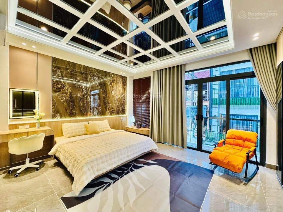 Bán gấp giá ngộp nguyễn xí bình thạnh 4 phòng ngủ 88,3m2/3 tỷ 600 sổ sách đầy đủ, có ban công riêng