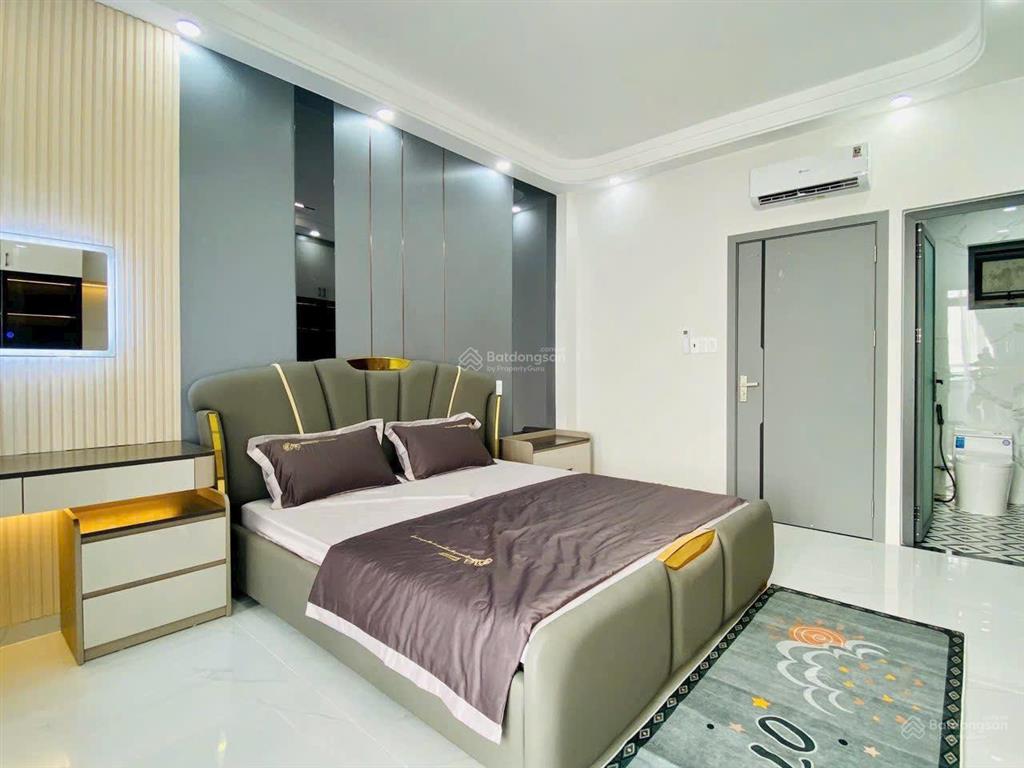 Bán nhà phố tại phạm huy thông, gò vấp, 72m2/3 tỷ 600 giá ưu đãi, hẻm xe hơi rông tháng sổ sẵn chờ