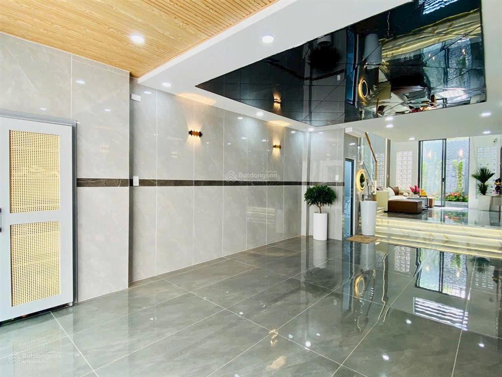 Bán nhà phố tại phạm huy thông, gò vấp, 72m2/3 tỷ 600 giá ưu đãi, hẻm xe hơi rông tháng sổ sẵn chờ
