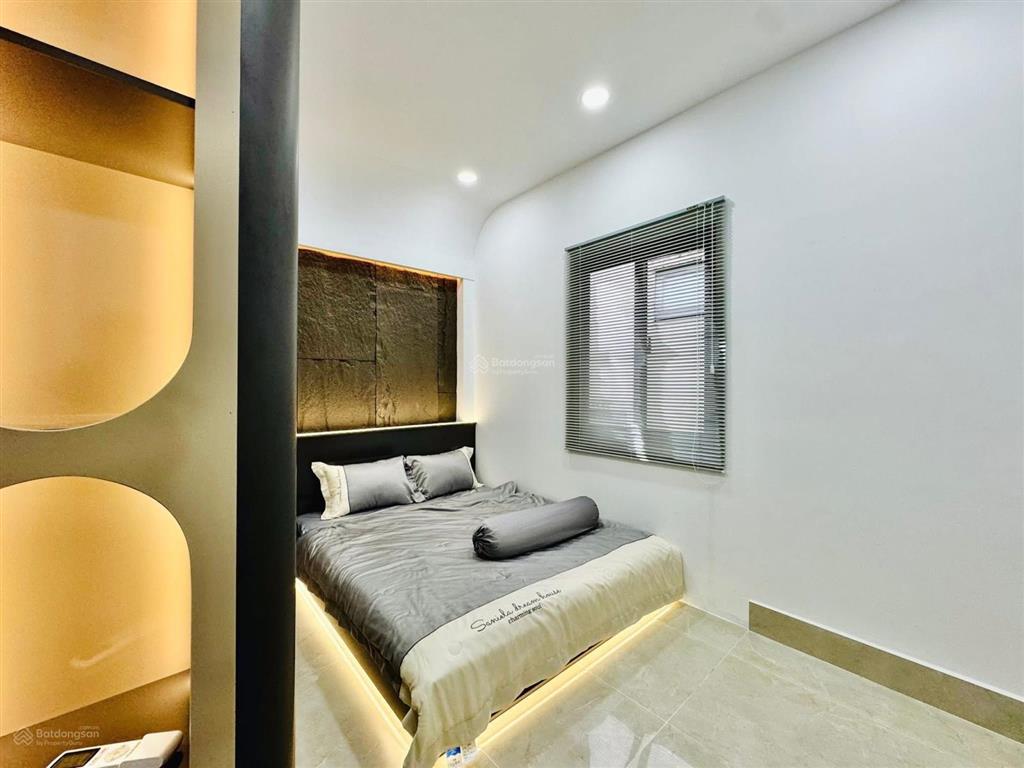 Nhà quận 1 giá rẻ tại nguyễn văn thủ 2,8 tỷ/69,3 m2 hẻm xe hơi sổ hồng riêng đầy đủ , gọi ngay