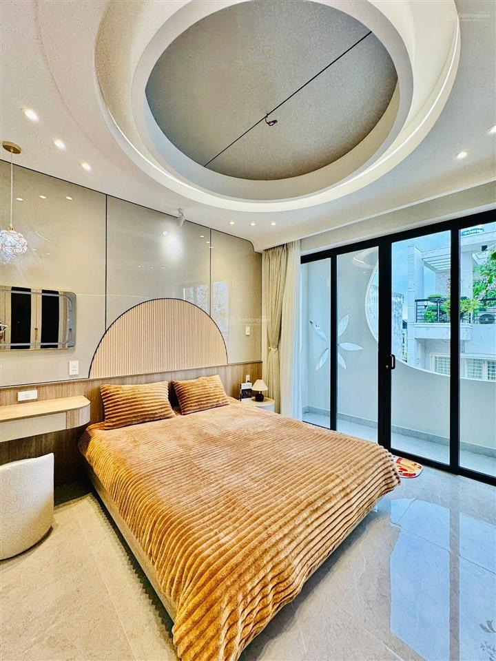 Cô tâm bán nhà về quê tại hoàng hoa thám, 3tỷ 700 dt 88,3m2 sổ đầy đủ nhà mới giấy hoàn công đầy đủ