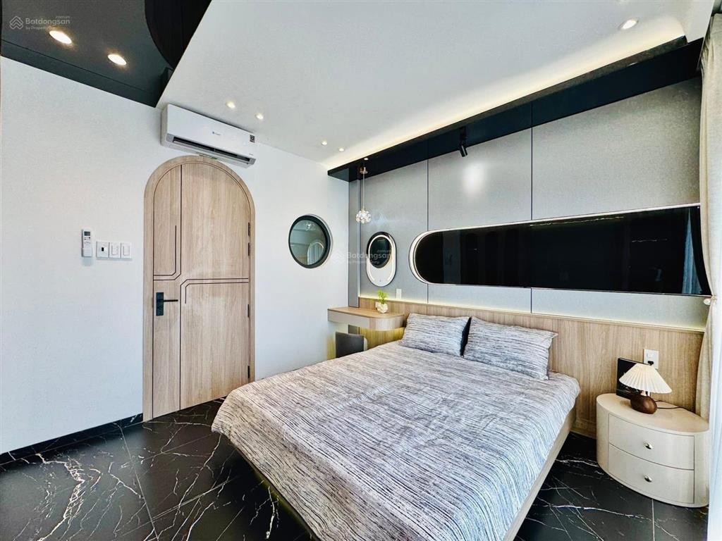 Cô tâm bán nhà về quê tại hoàng hoa thám, 3tỷ 700 dt 88,3m2 sổ đầy đủ nhà mới giấy hoàn công đầy đủ