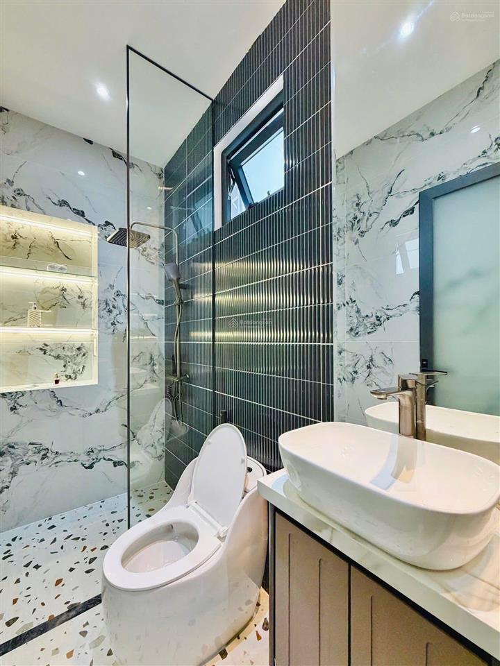 Bán nhà đẹp hẻm to tại lê qúy đôn, phú nhuận 70m2/3 tỷ 900, sổ sạch đầy đủ