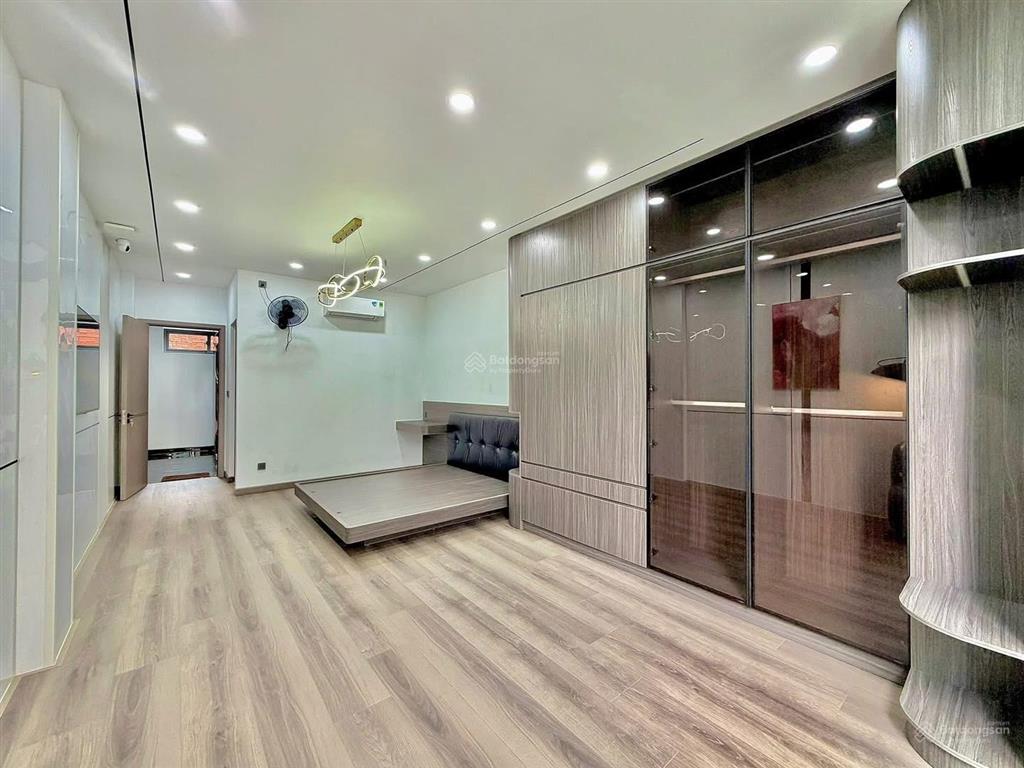 Nhanh tay chốt chỉ 3 tỷ 500 có ngay nhà phùng văn cung phú nhuận 85m2  shr  hẻm oto thông thoáng