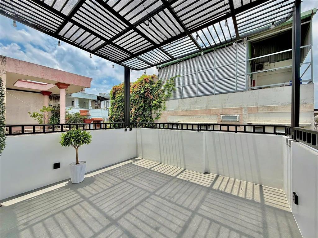 Nhanh tay chốt chỉ 3 tỷ 500 có ngay nhà phùng văn cung phú nhuận 85m2  shr  hẻm oto thông thoáng