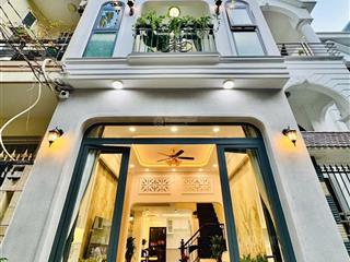 Bán nhà hàng hiếm chính chủ 88,5m2/3,6 tỷ tại thích quảng đức, phú nhuận, sổ sẵn , có hđ thuê 32tr
