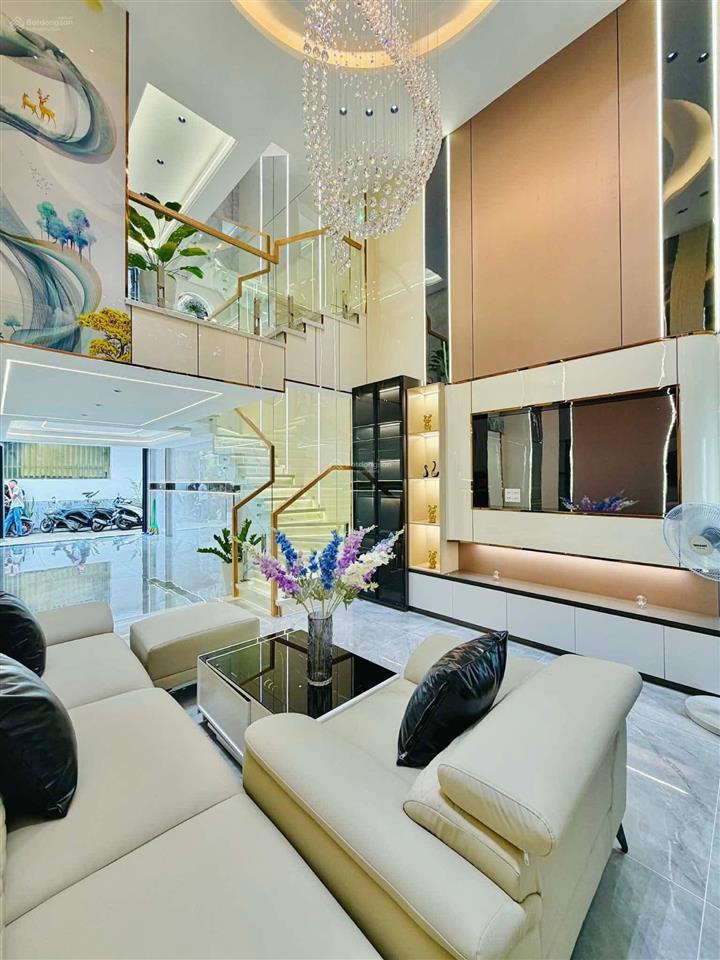 Bán gấp nhà tại nơ trang long 3,5 tỷ/79,2m2 nhà 4 tầng hẻm xe hơi , rông tháng sổ hồng riêng