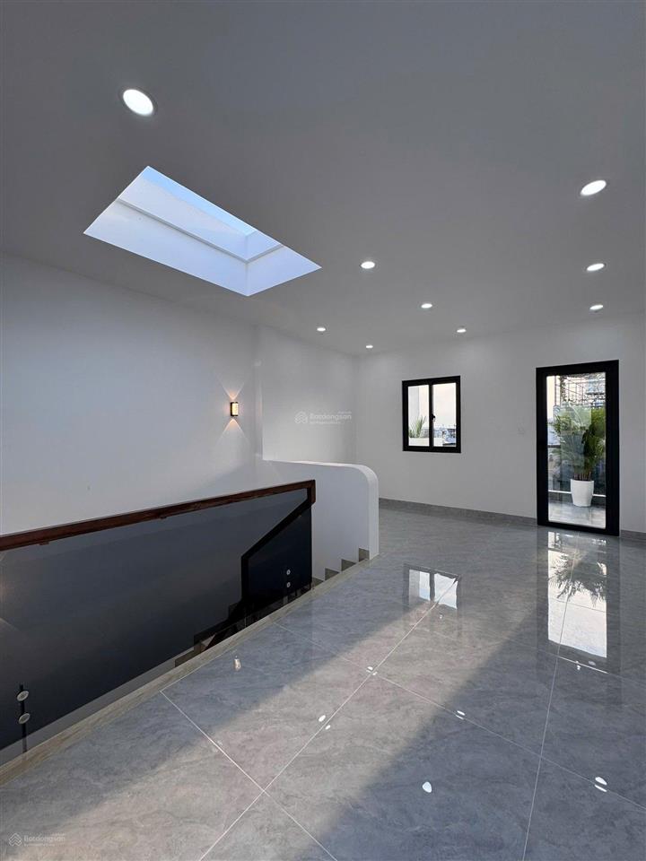 Chính chủ bán nhà sân bay đặng văn sâm quận tân bình 82,4m2 sổ riêng chính chủ, đường lớn
