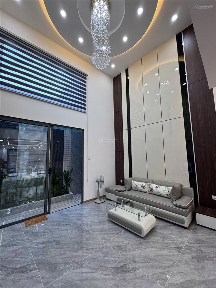 Chính chủ bán nhà sân bay đặng văn sâm quận tân bình 82,4m2 sổ riêng chính chủ, đường lớn
