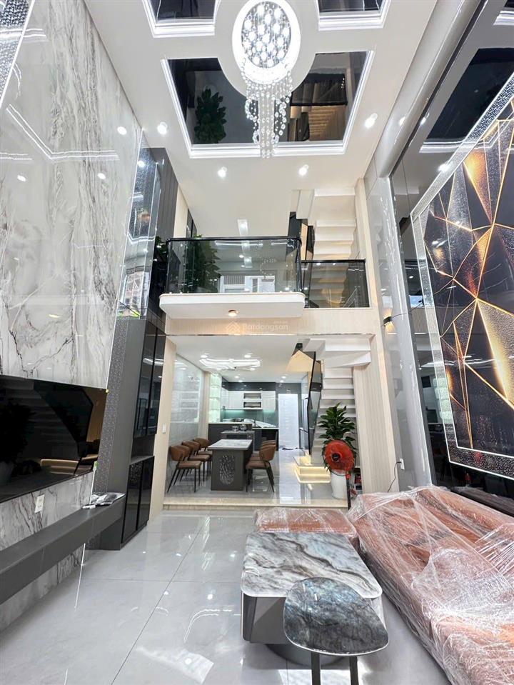 Xoay vốn bán nhanh nhà 4 tầng phan đăng lưuphú nhuận 72m2 bán 3 tỷ 400 sổ sẵn có thương lượng thêm