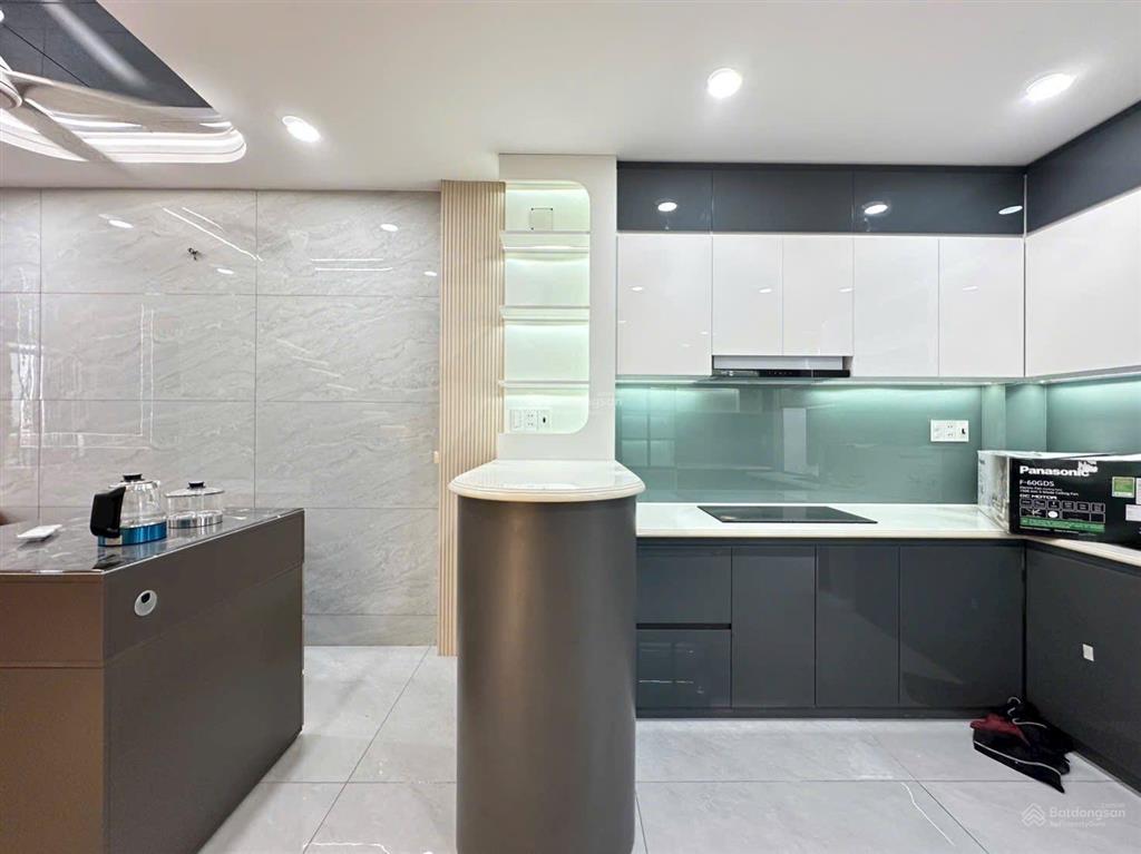 Xoay vốn bán nhanh nhà 4 tầng phan đăng lưuphú nhuận 72m2 bán 3 tỷ 400 sổ sẵn có thương lượng thêm