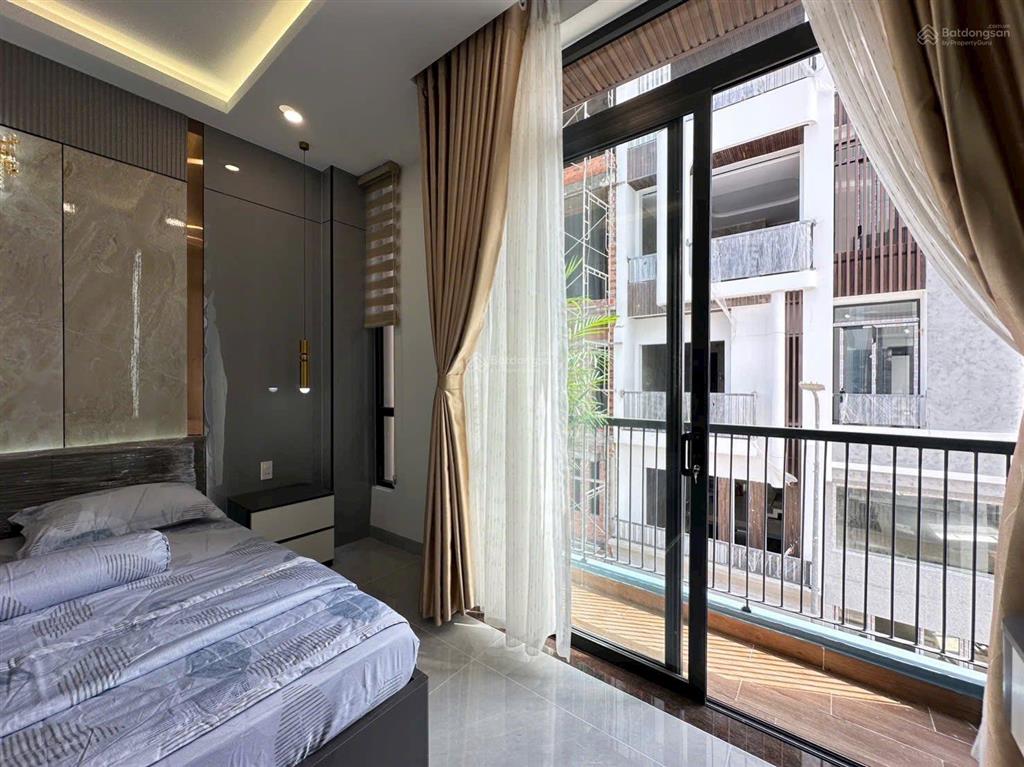 Xoay vốn bán nhanh nhà 4 tầng phan đăng lưuphú nhuận 72m2 bán 3 tỷ 400 sổ sẵn có thương lượng thêm