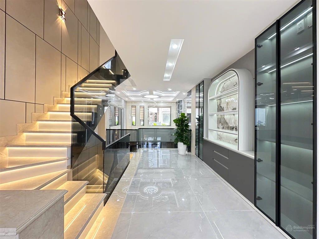 Xoay vốn bán nhanh nhà 4 tầng phan đăng lưuphú nhuận 72m2 bán 3 tỷ 400 sổ sẵn có thương lượng thêm