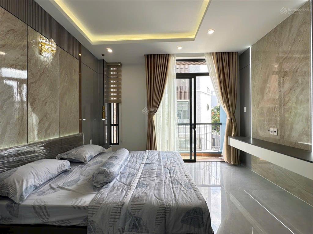 Xoay vốn bán nhanh nhà 4 tầng phan đăng lưuphú nhuận 72m2 bán 3 tỷ 400 sổ sẵn có thương lượng thêm