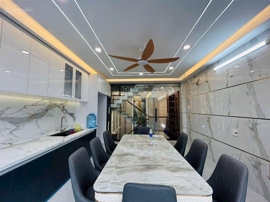 Có bán nhà quận 1 giá ngộp đinh công tráng  tân định 73,4m2 bán nhanh 3 tỷ 100 sổ riêng chính chủ