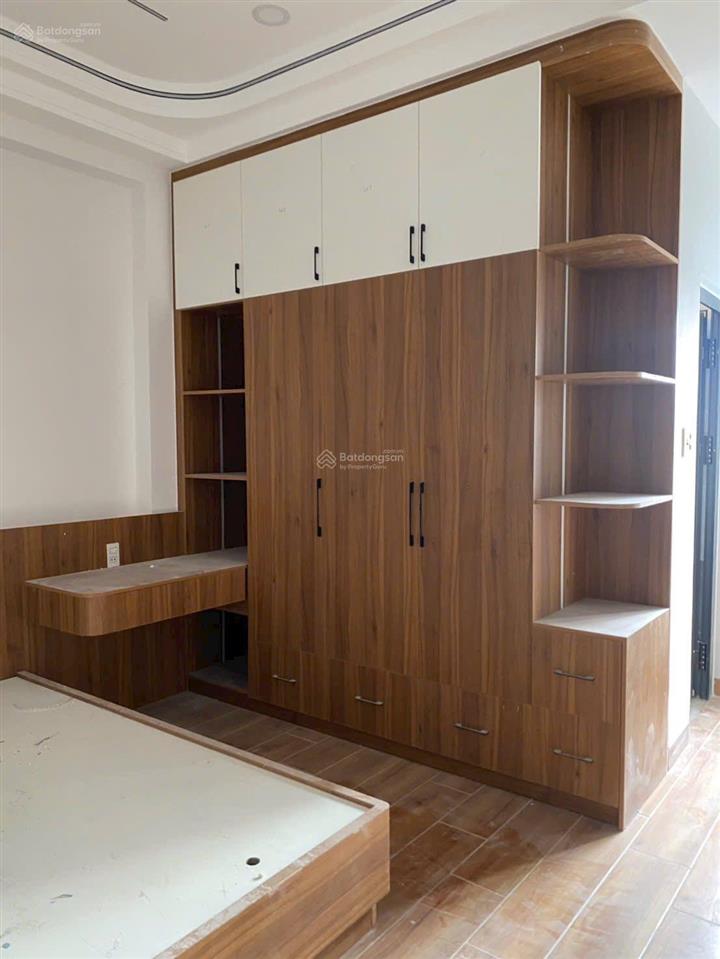 Có bán nhà quận 1 giá ngộp đinh công tráng  tân định 73,4m2 bán nhanh 3 tỷ 100 sổ riêng chính chủ