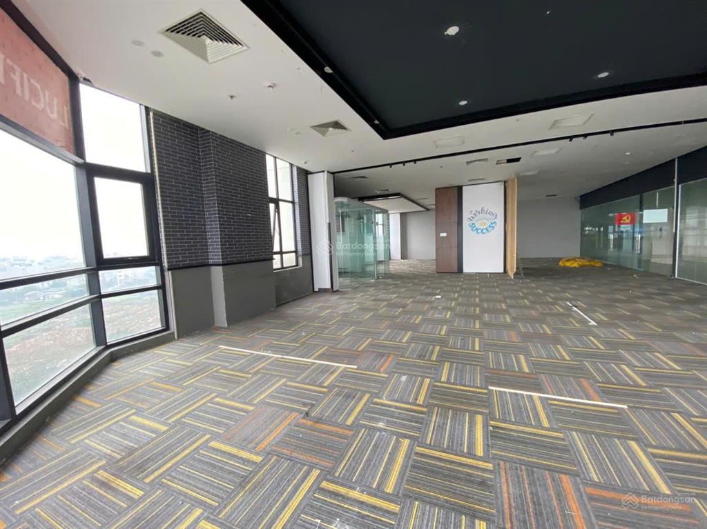 Cho thuê văn phòng roman plaza tố hữu diện tích 250m² giá chỉ 160.000đ/m²/tháng