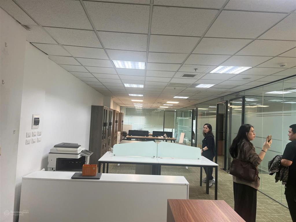 180m² văn phòng đẹp mitec dương đình nghệ giá chỉ 200k/m² sàn thoáng sáng  0394 059 ***