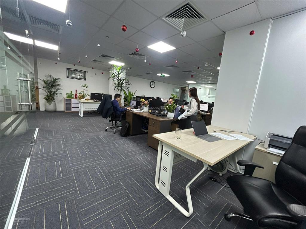 Cho thuê 180m² văn phòng times tower lê văn lương giá chỉ 230k/m² sàn đẹp thanh xuân
