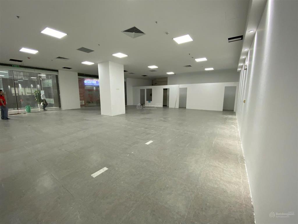 Cho thuê văn phòng golden palace mễ trì 180m2 giá chỉ 220k/m2 chia sẵn phòng, làm ngoài giờ free