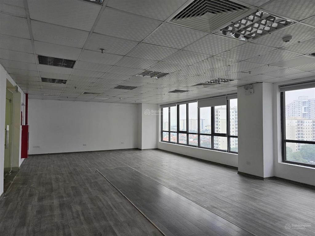 Cho thuê văn phòng sun square 21 lê đức thọ 180m² giá chỉ 220k/m2 sẵn phòng, làm ngoài giờ free
