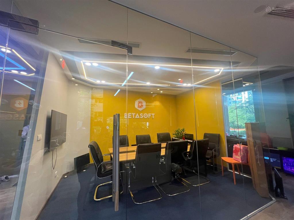 Nhượng văn phòng full nội thất ac building  duy tân 120m2 giá siêu rẻ tại kv cầu giấy