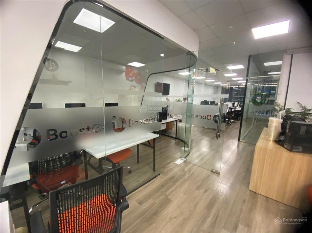 Cho thuê văn phòng tòa the matrix one 150m², cắt lẻ, giá rẻ chia sẵn phòng ban