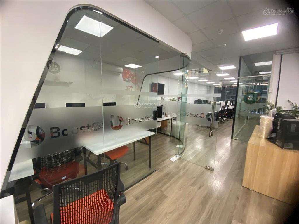 Cho thuê văn phòng tòa the matrix one 150m², cắt lẻ, giá rẻ chia sẵn phòng ban