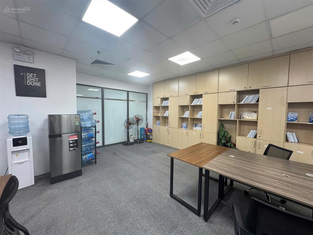 Cho thuê văn phòng new skyline văn quán 180m² view đẹp, sẵn setup, giá chỉ 260.000đ/m²/tháng