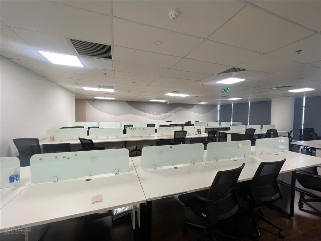 Chủ đầu tư hud tower  lê văn lương cho thuê văn phòng diện tích 330m2 (có cắt lẻ) nội thất đẹp