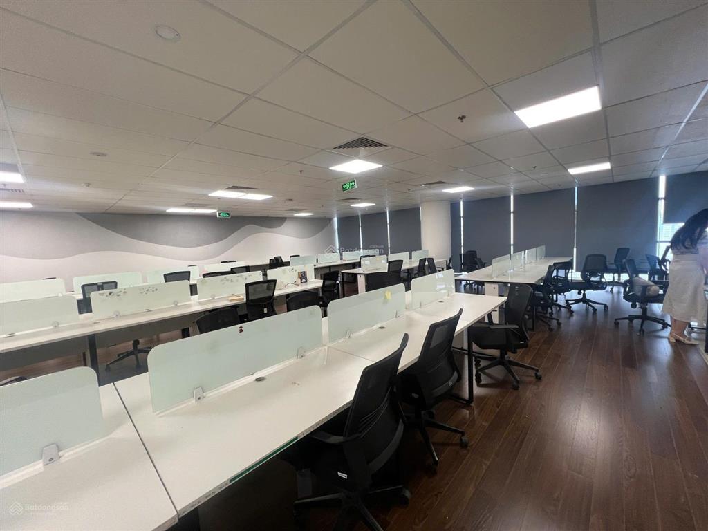 Chủ đầu tư hud tower  lê văn lương cho thuê văn phòng diện tích 330m2 (có cắt lẻ) nội thất đẹp