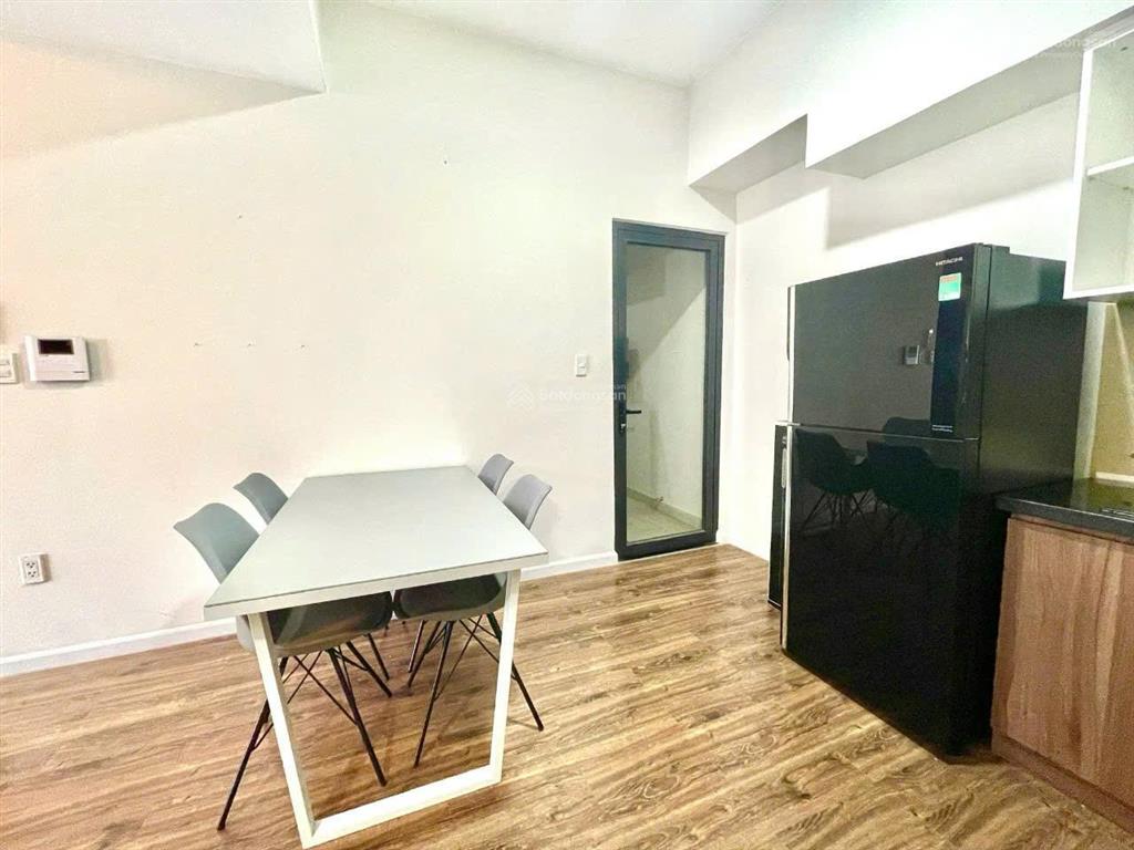 Bán căn góc tầng thấp 2pn 2wc, cụm mp345, sổ hồng riêng, giá tốt